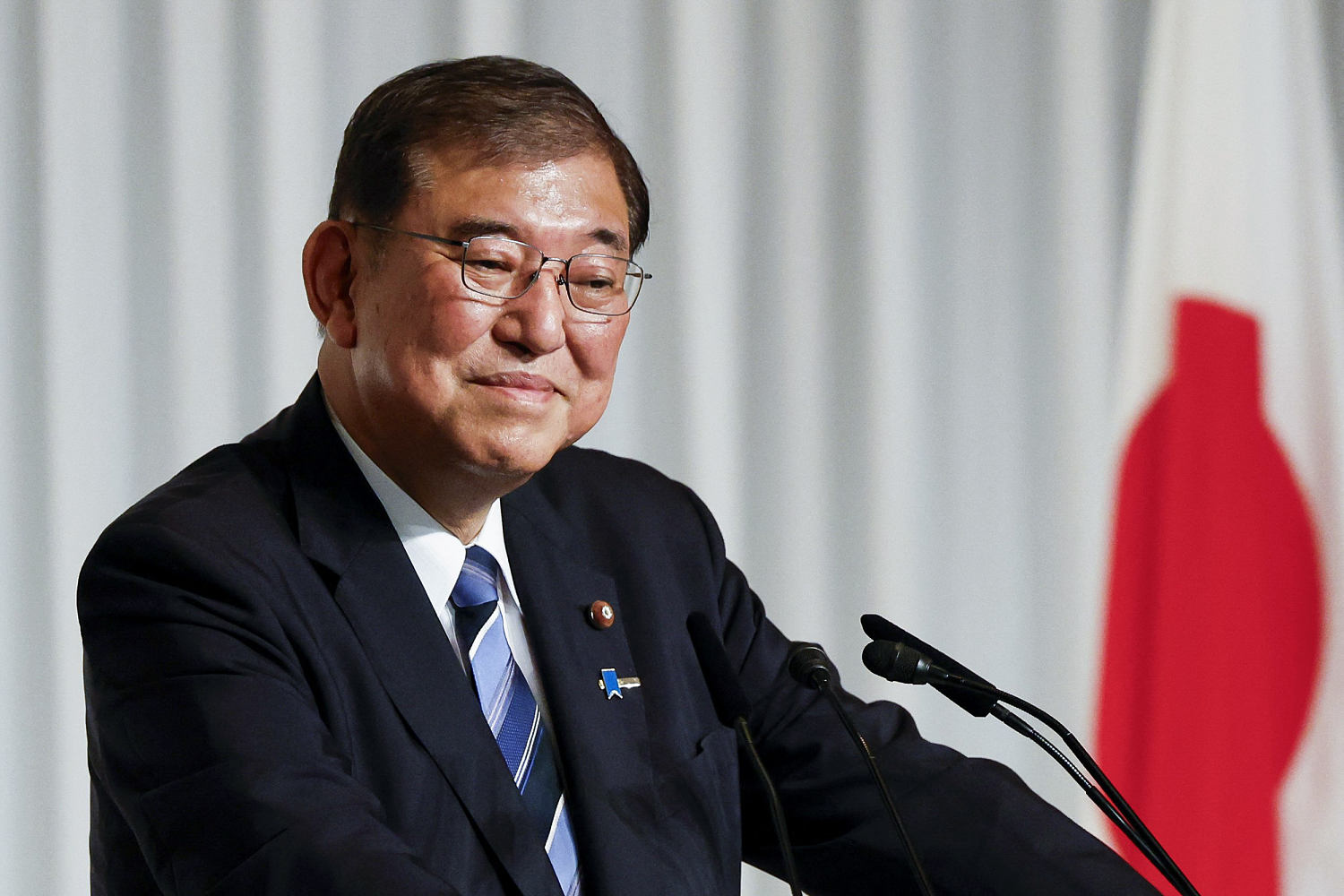 Former defense minister set to lead Japan amid efforts to counter China's growing power