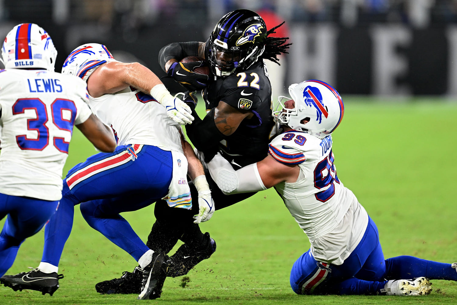 Ravens win 35-10 over Bills