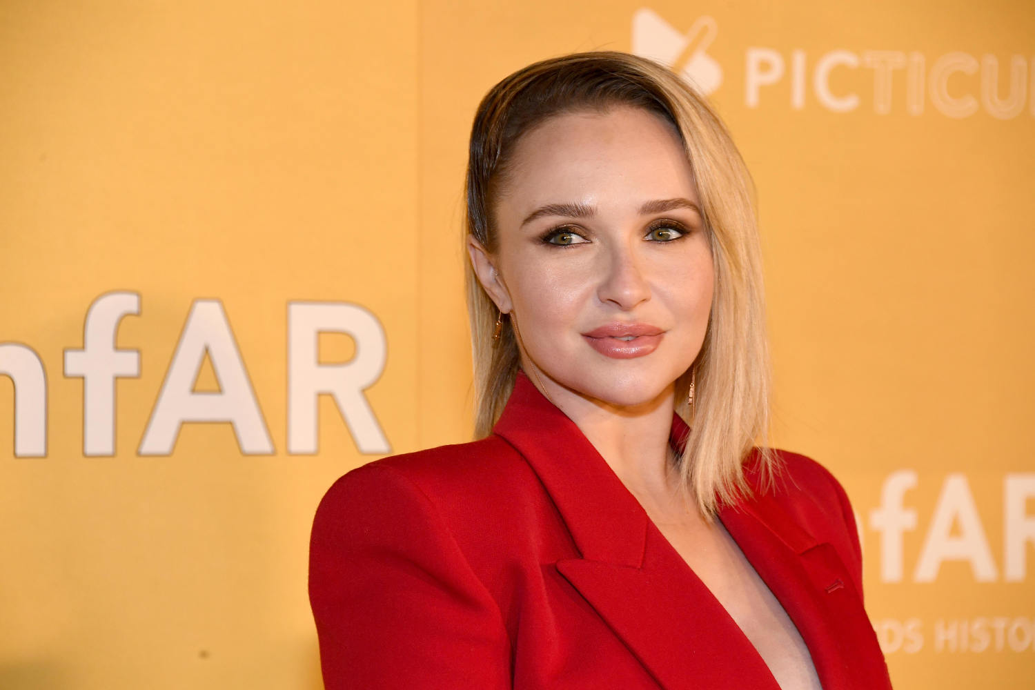 海頓潘妮蒂爾 (Hayden Panettiere) 接受頗具爭議的鏡頭採訪