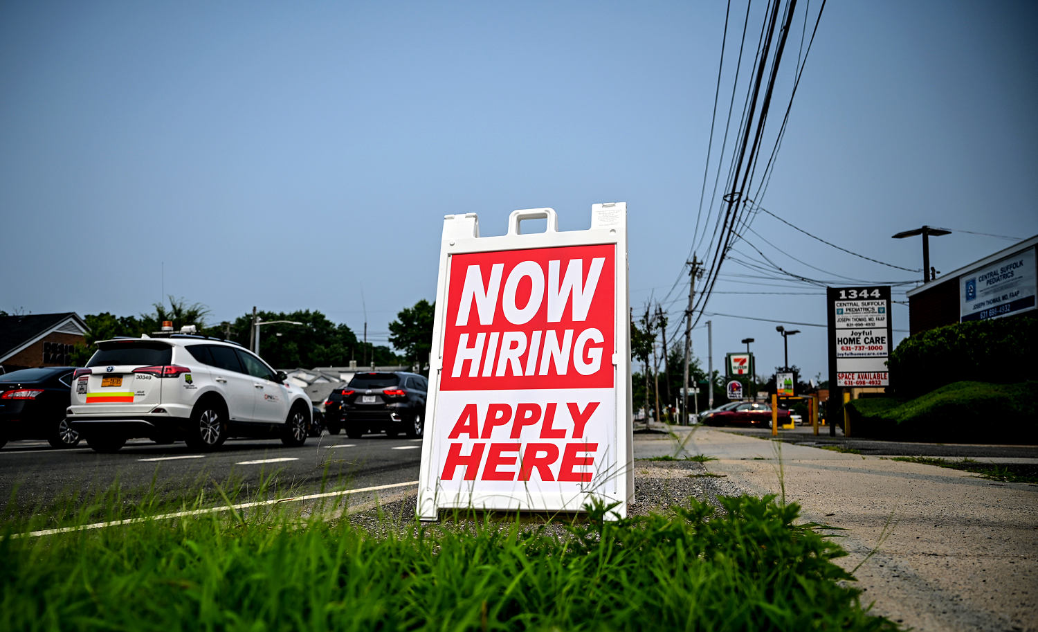 Payrolls report should show healthy gains, but job seekers are increasingly out of luck