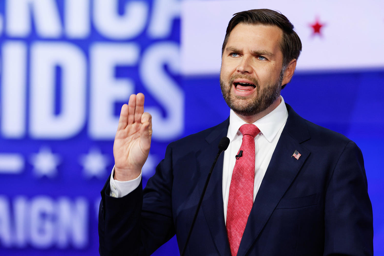 JD Vance’s mic gets cut while discussing Springfield, Ohio, at VP debate