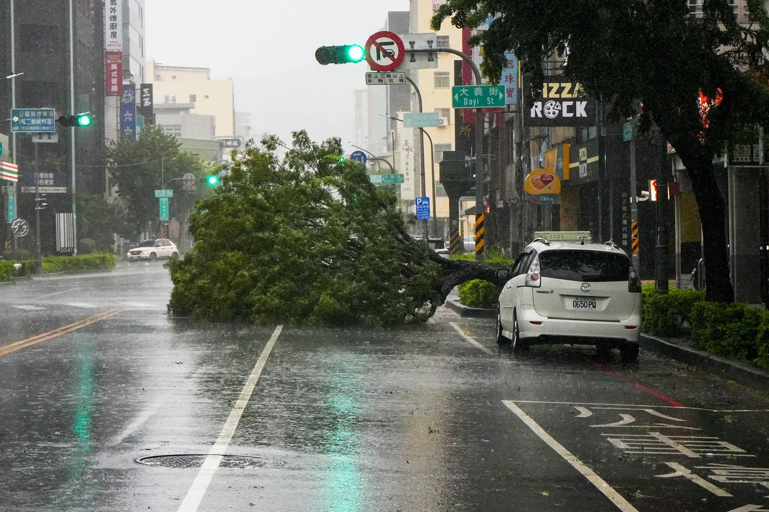 2 dead as weakened and ‘weird’ Typhoon Krathon slams into Taiwan