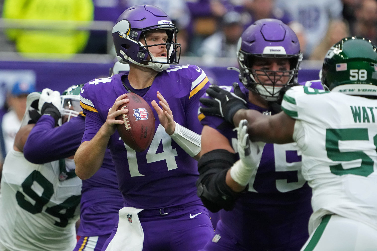 Vikings stay undefeated in Sam Darnold revenge game against Jets