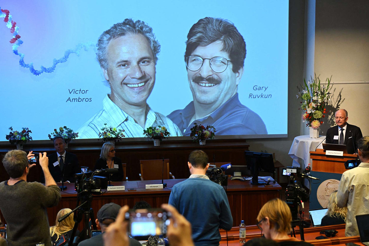 Americans win Nobel Prize for Medicine for pioneering gene discovery of microRNA