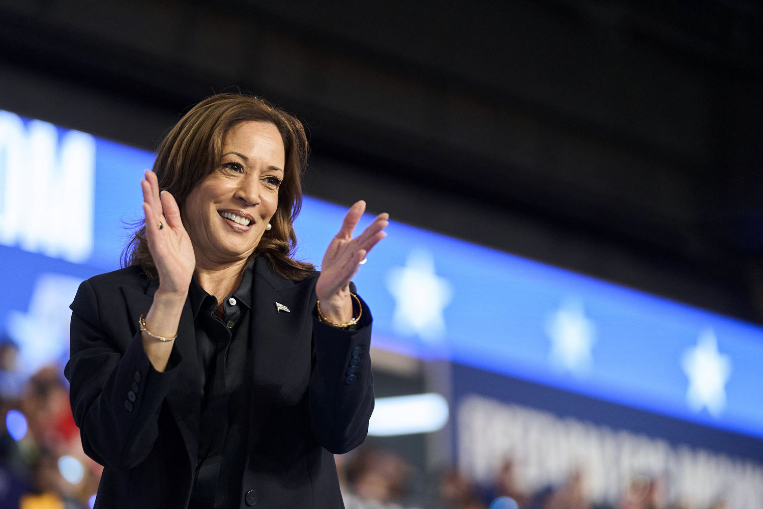 Harris’ political operation crosses $1 billion raised for the 2024 election