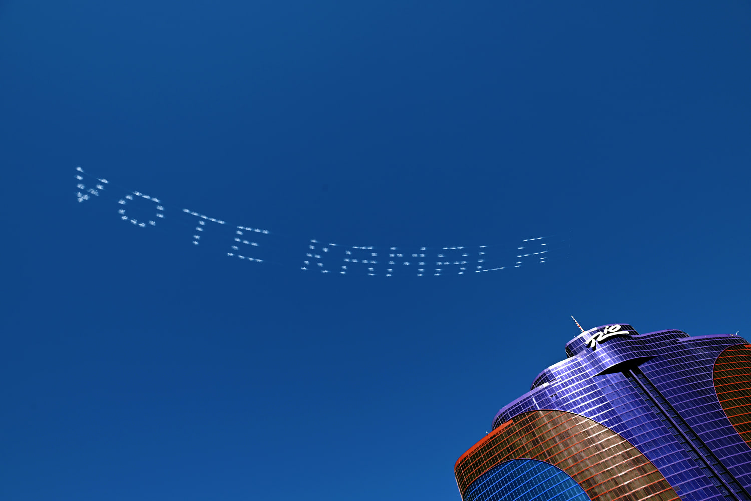 DNC to skywrite 'Vote Kamala' over the Raiders-Steelers game Sunday