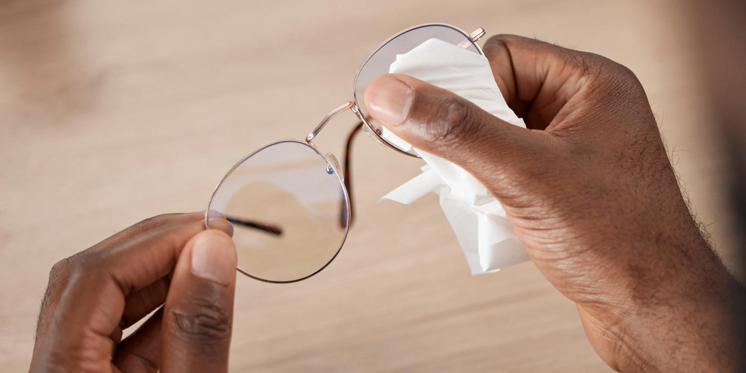 How to clean your glasses