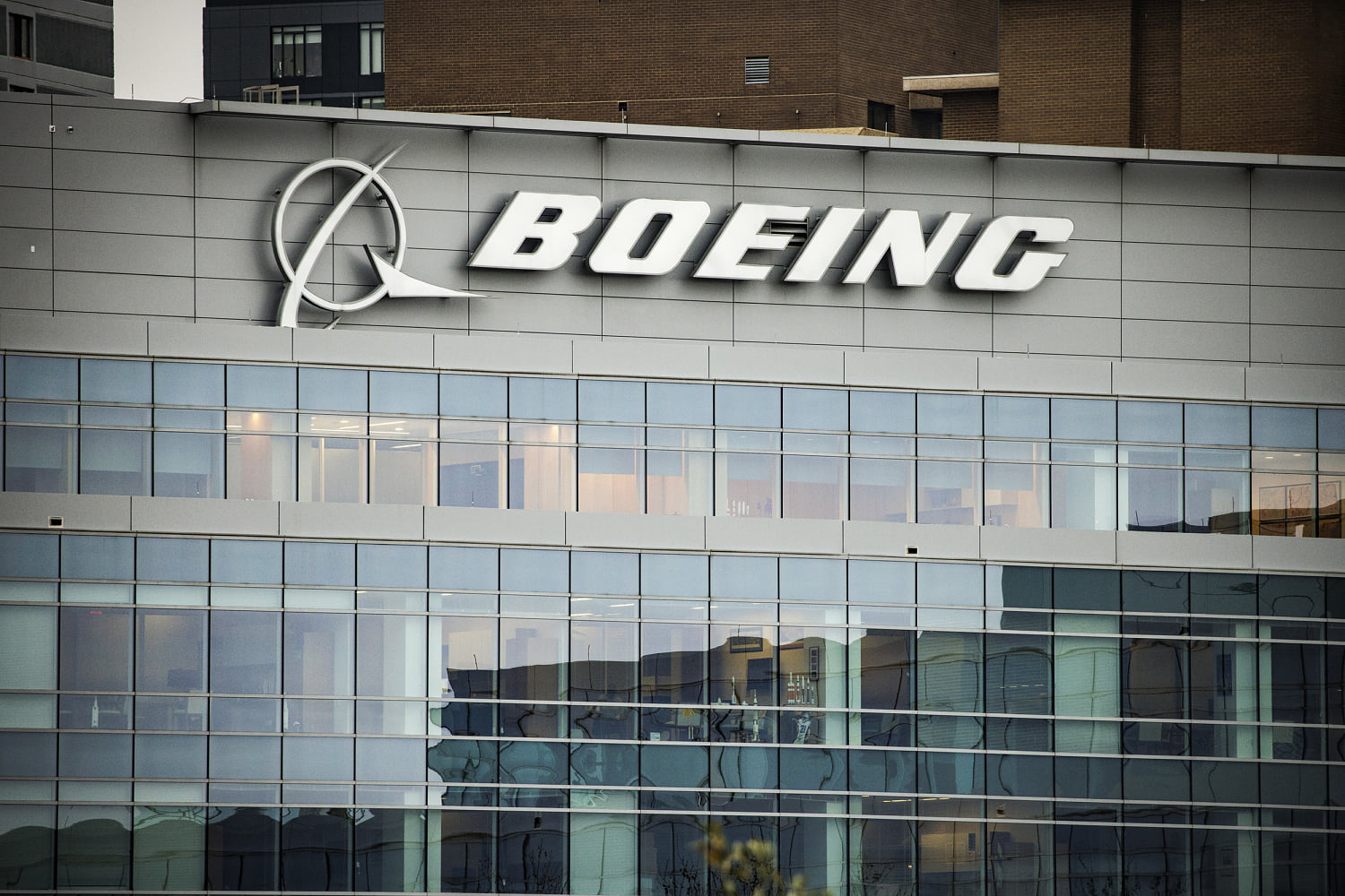 Boeing prepares layoff notices for thousands of workers as turmoil deepens