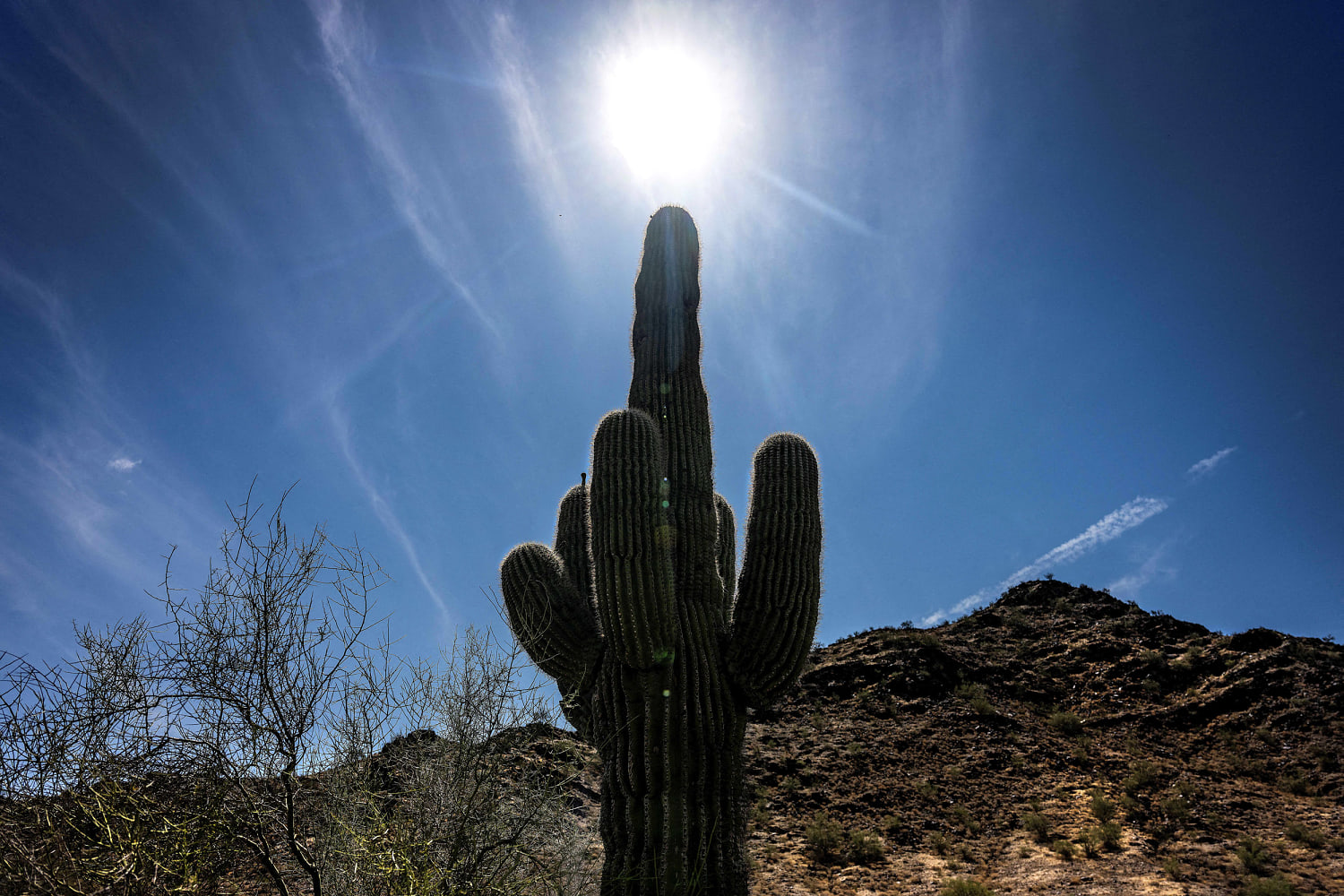 Phoenix ends 21-day streak of record October heat