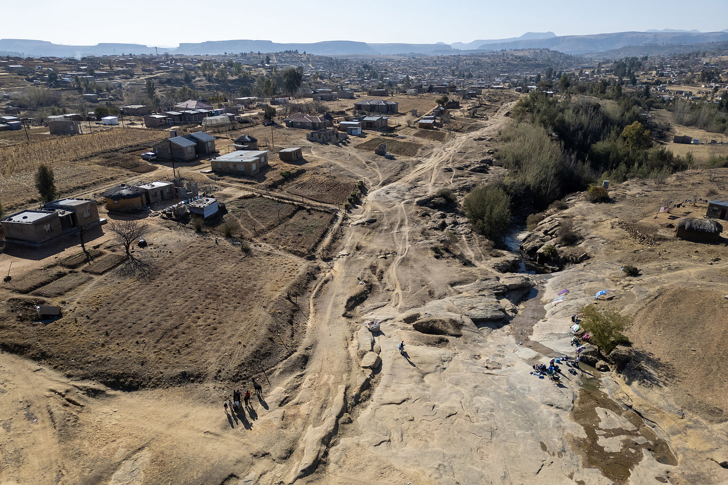 Half of all global food threatened by growing water crisis, report says