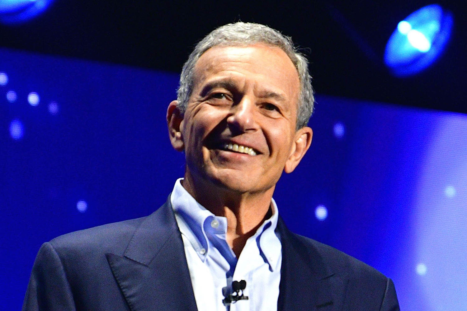 Disney will name Bob Iger’s replacement in early 2026