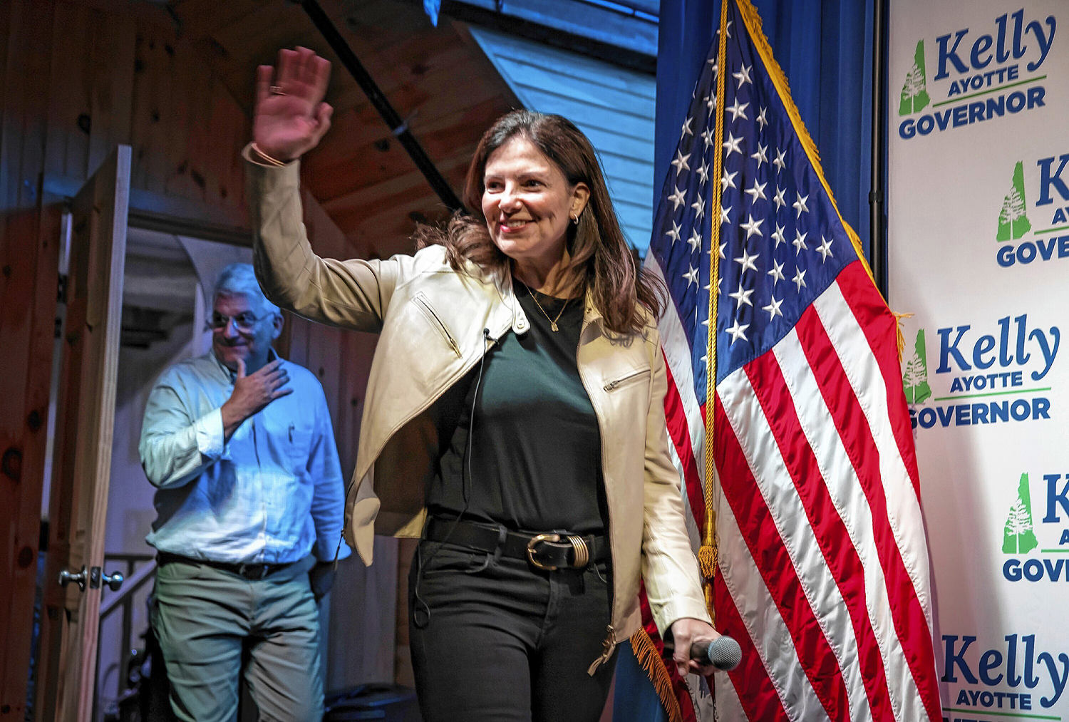 Republican Kelly Ayotte wins New Hampshire governor's race