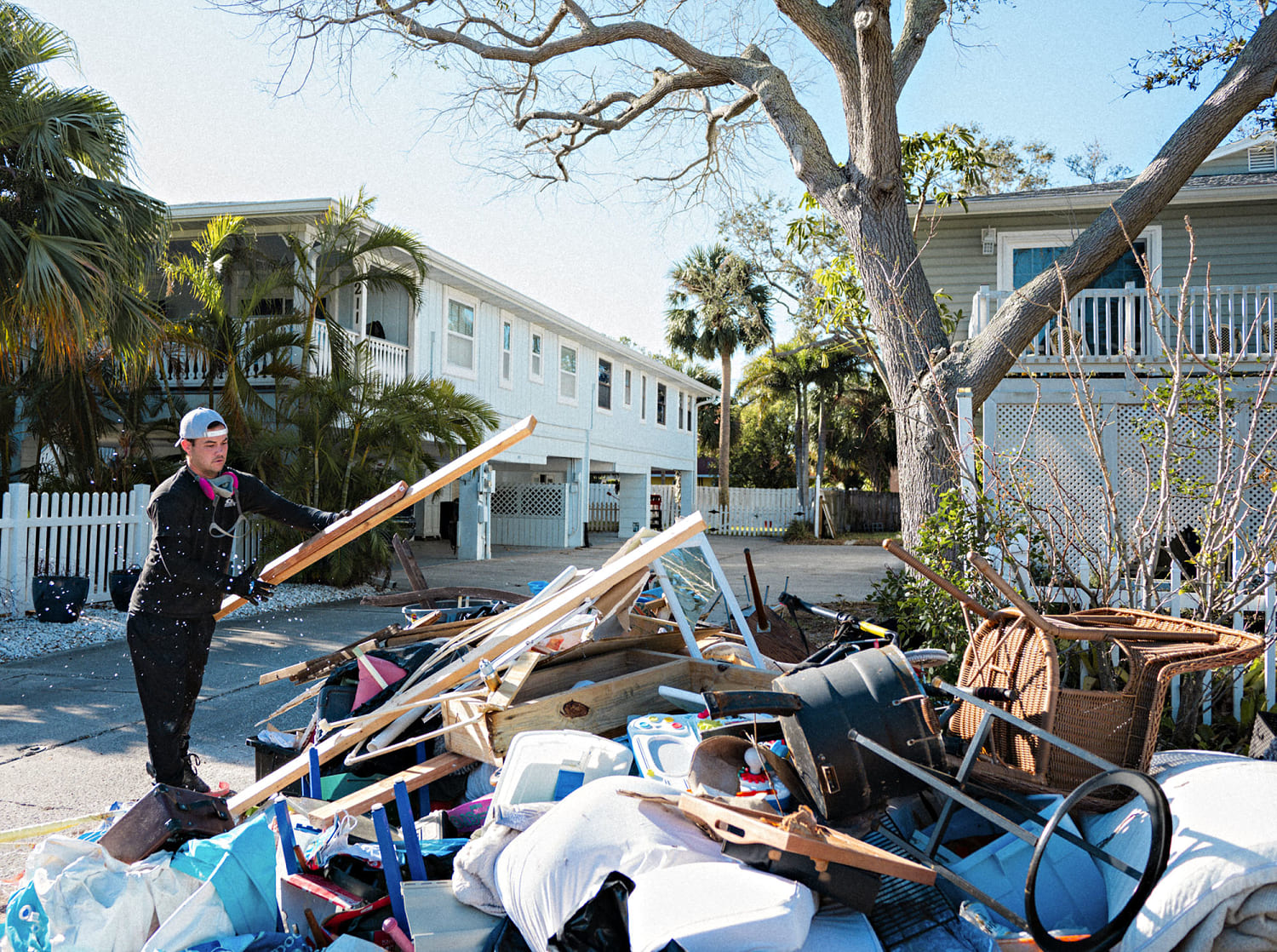 Hurricanes and the Boeing strike will make for a 'noisy' jobs report — yet underlying trend remains solid