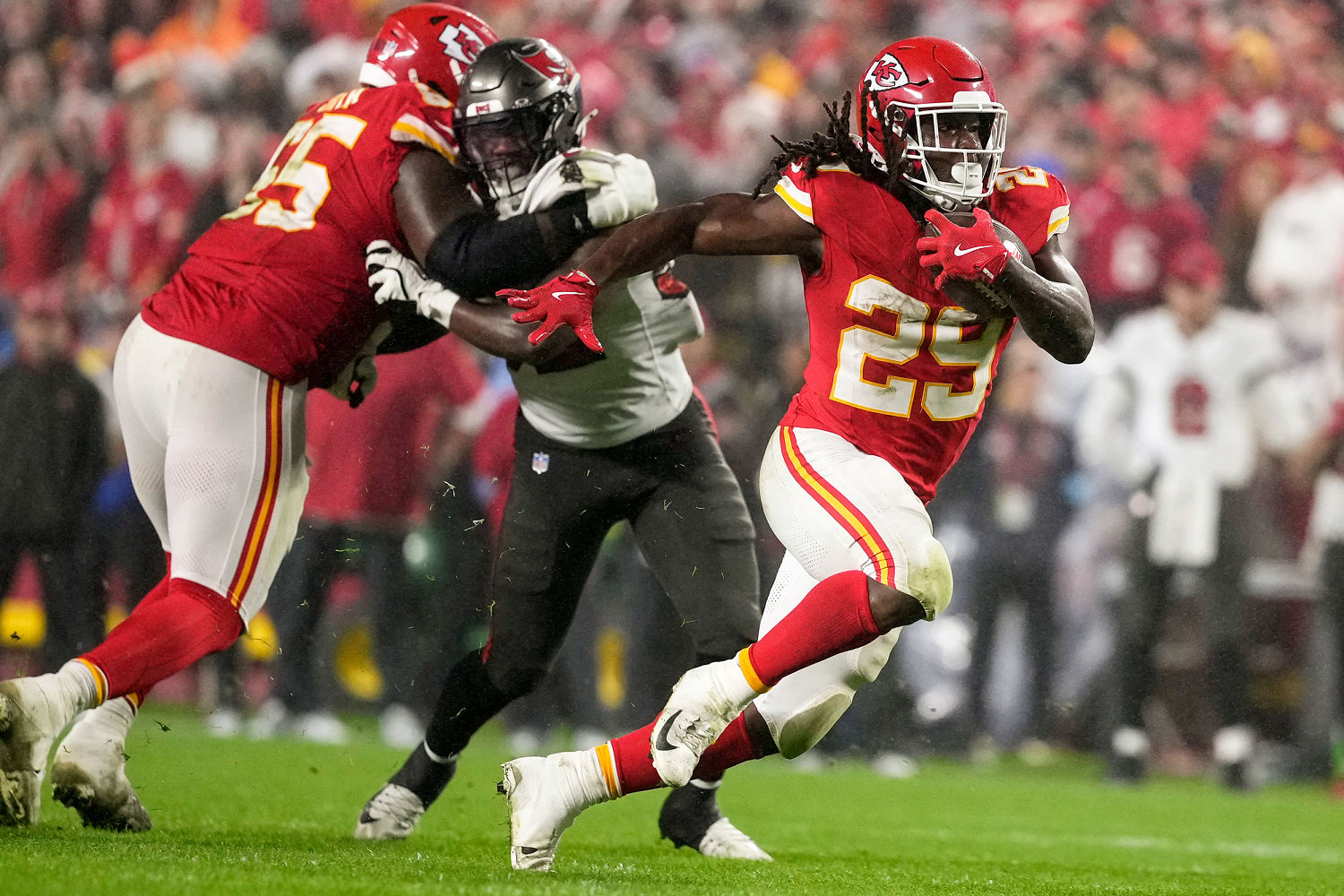 Kansas City Chiefs defeat Tampa Bay Buccaneers in overtime