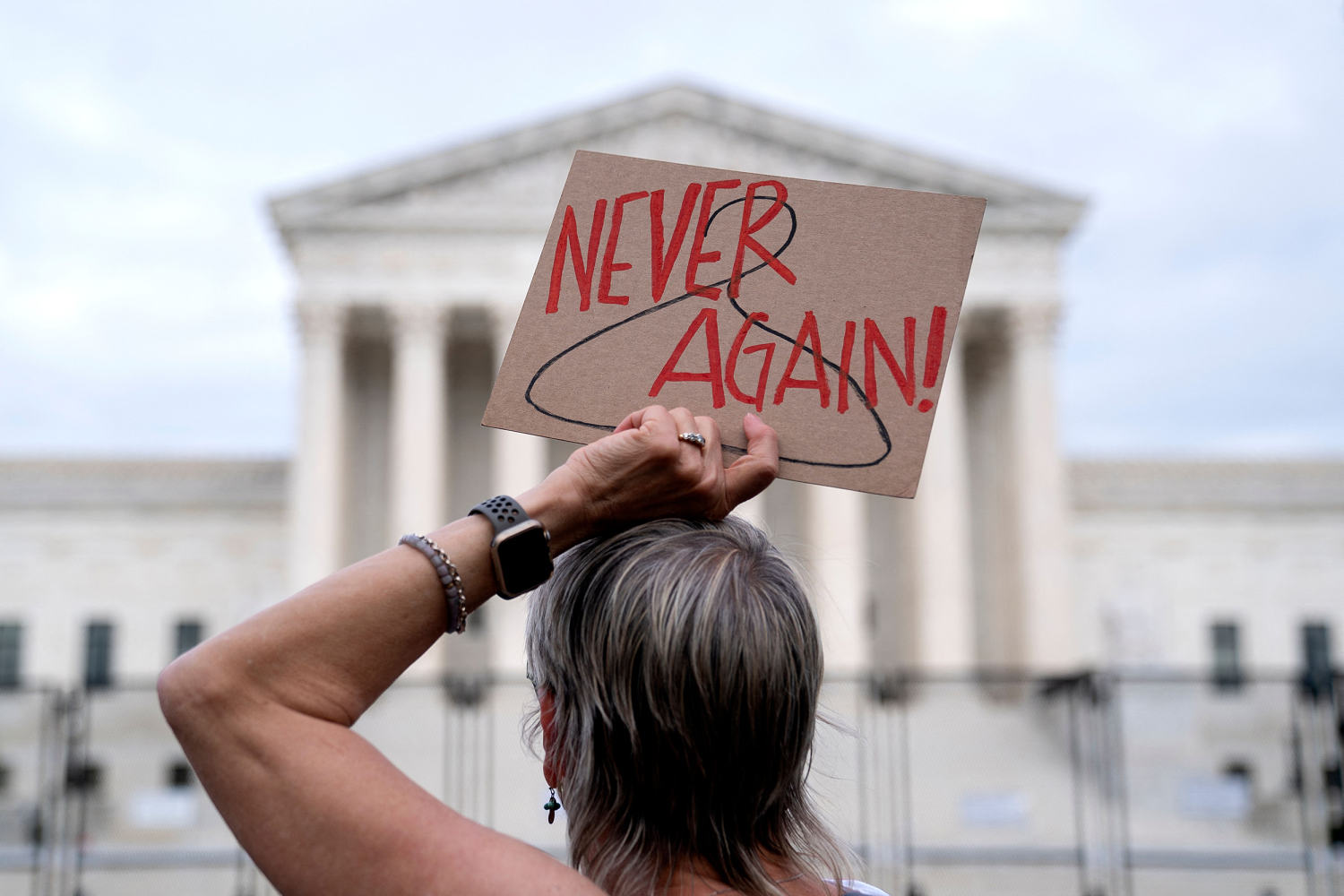 Trump and Harris face a persistent gender gap heading into Election Day