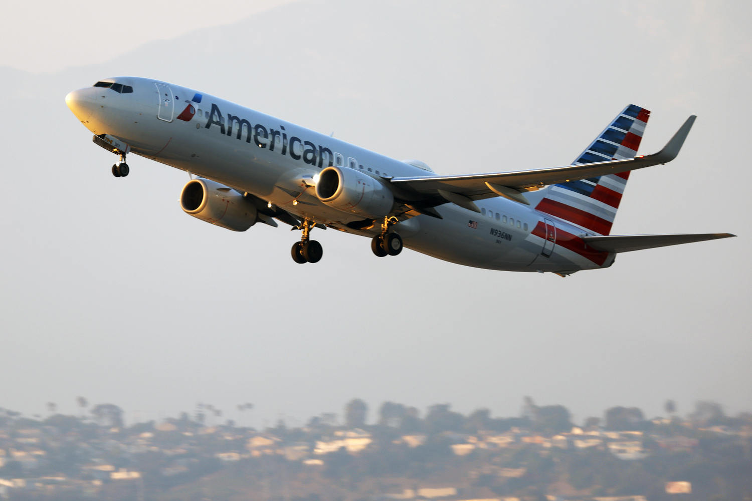 American Airlines flight avoids Hawaii mountain in ‘expedited climb’ after takeoff