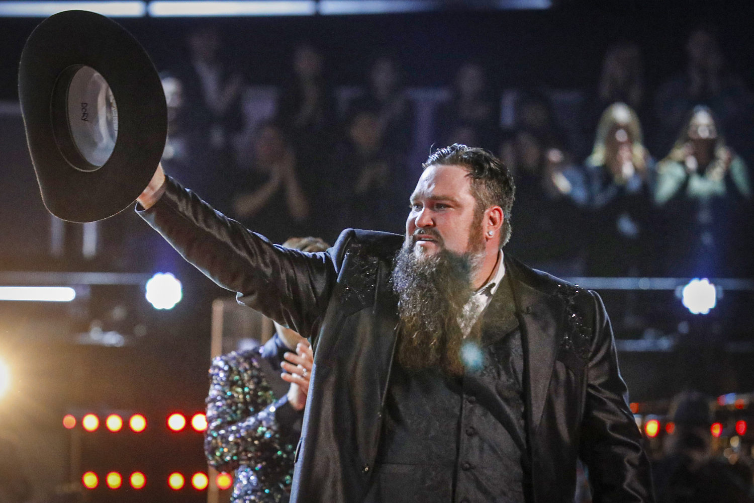 Country star Sundance Head recalls accidentally shooting himself, being sure he was 'going to die'