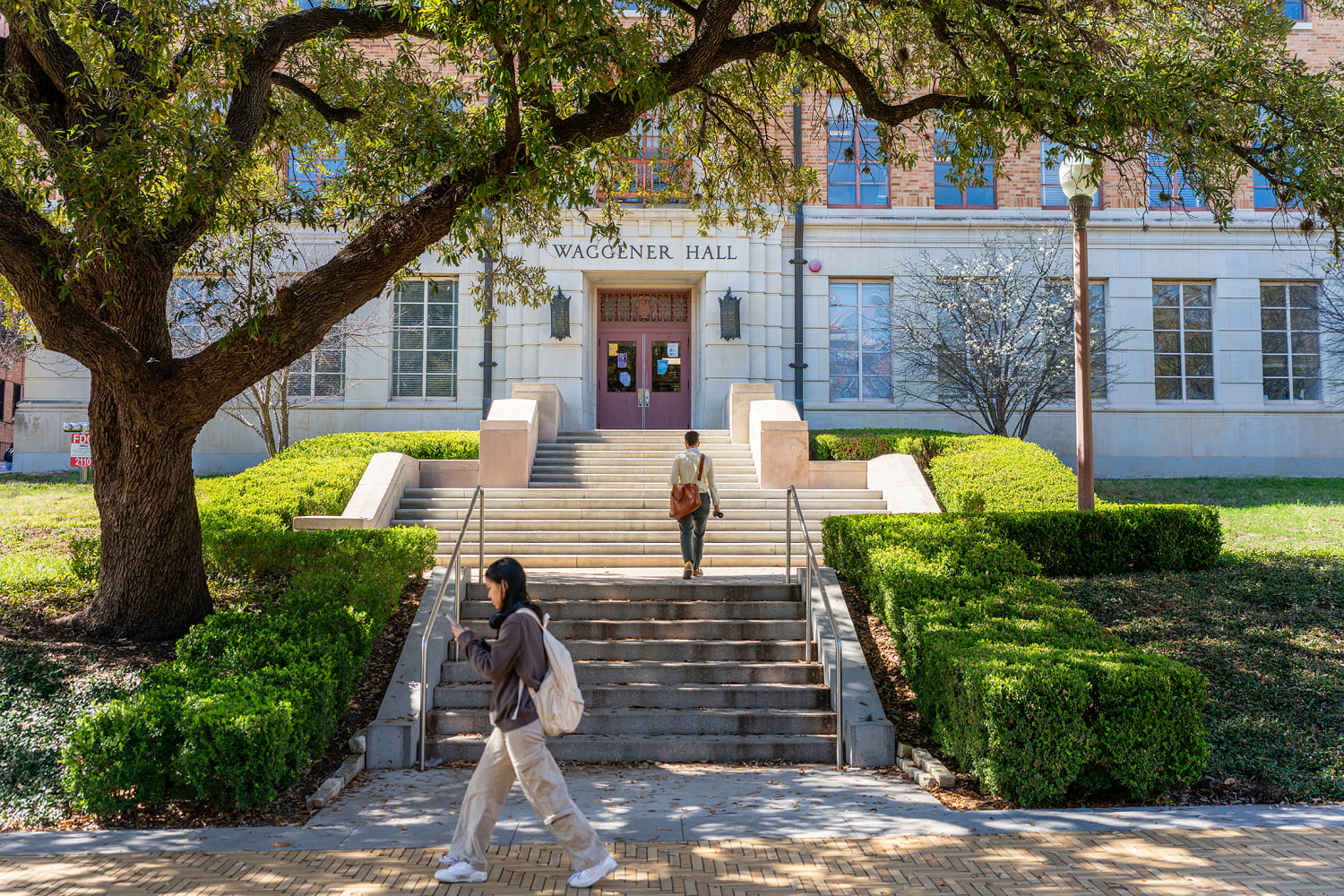 University of Texas System announces free tuition for students whose families earn $100K or less