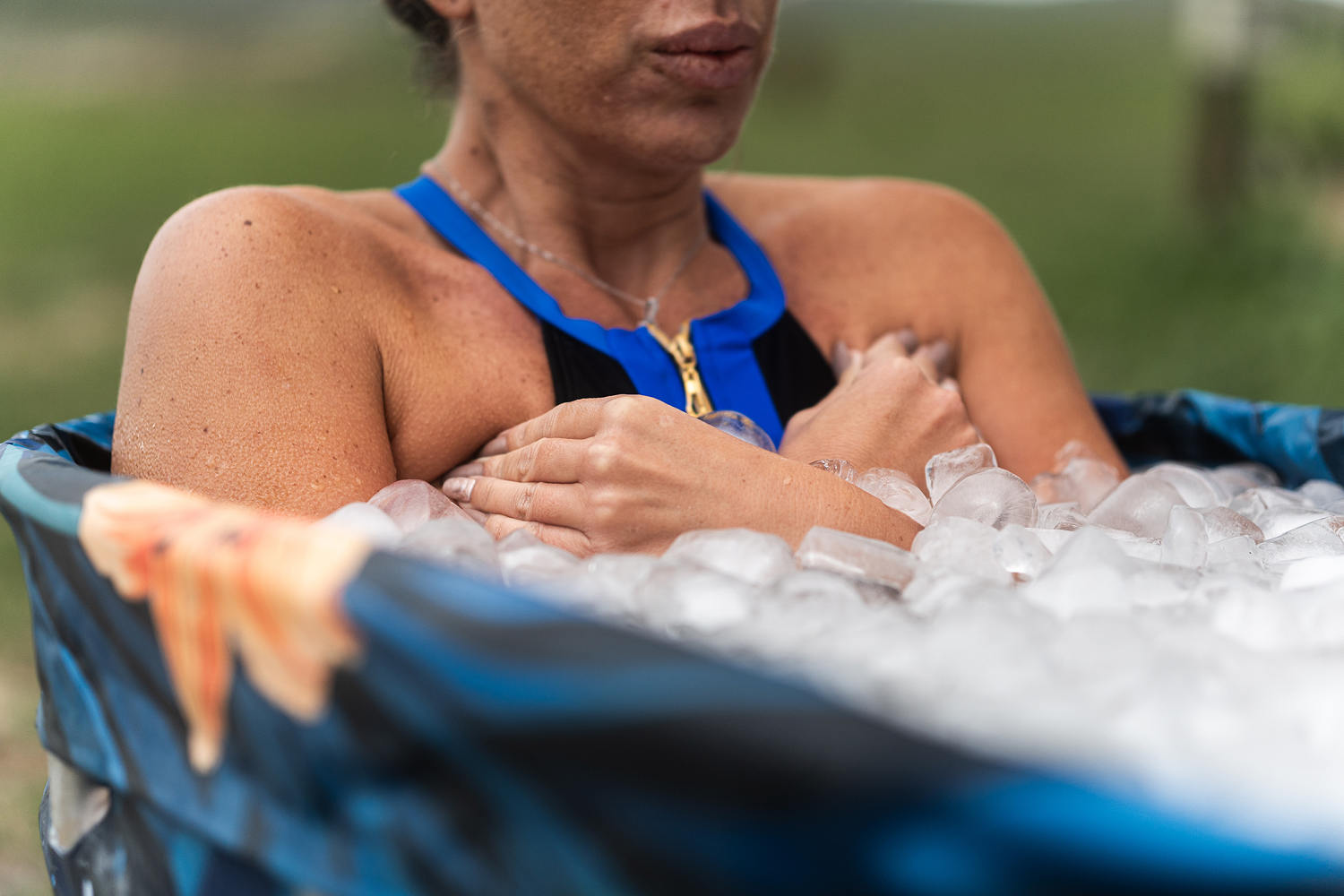 Cold plunge or a hot bath? New study suggests which has more benefits for athletes