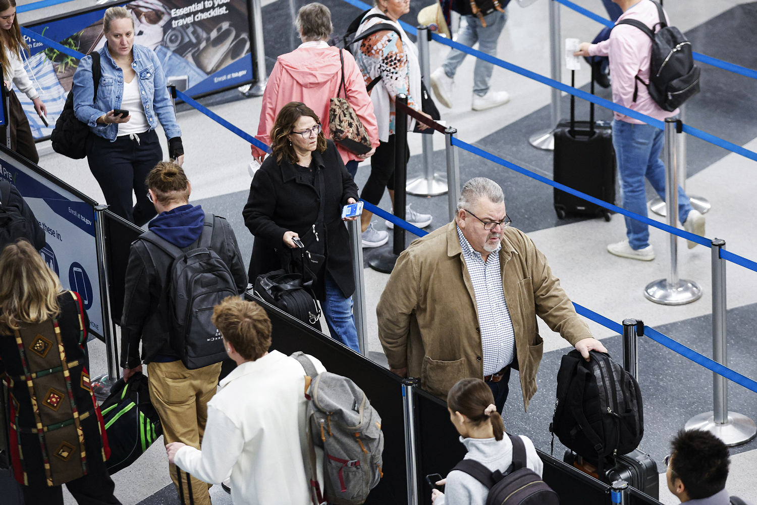 Strikes, rain and snow pose challenges during record Thanksgiving travel week