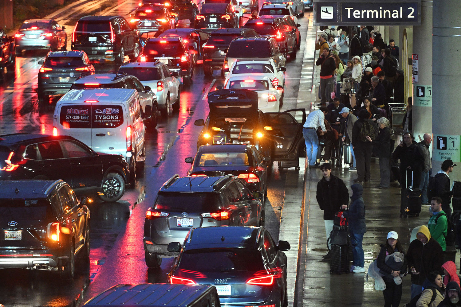 Millions to hit the roads for Thanksgiving ahead of 'Arctic' temperatures Thursday