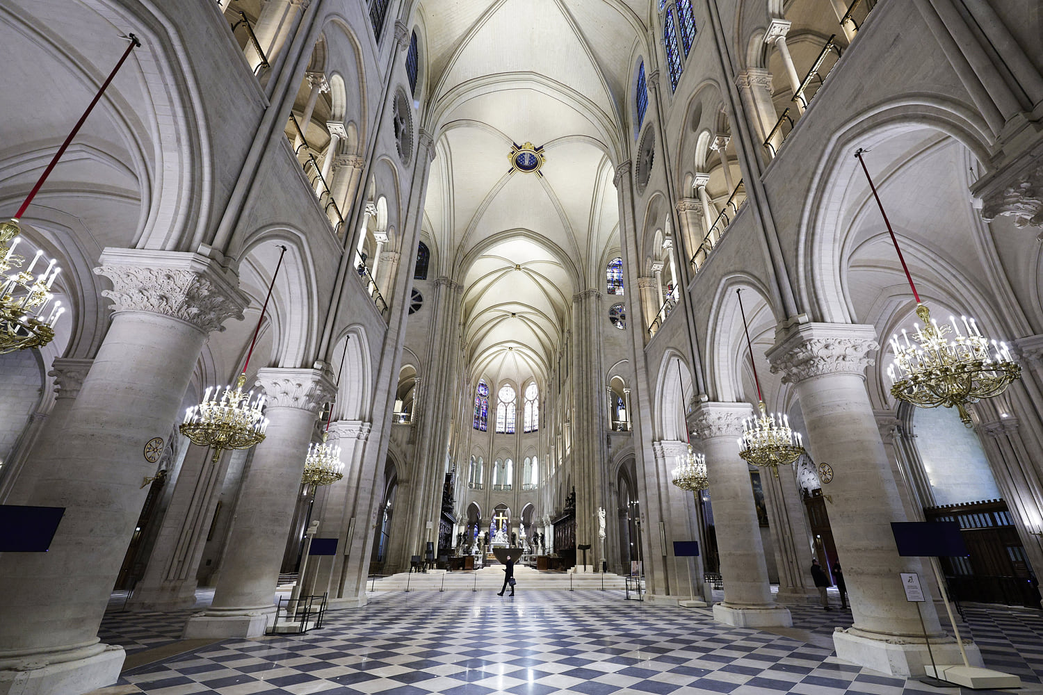 World gets first look at Notre Dame's new interior 5 years after devastating fire