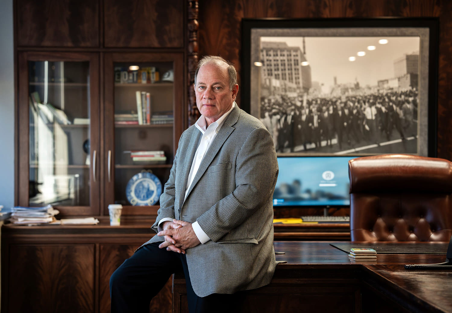 Detroit Mayor Mike Duggan launches independent run for Michigan governor