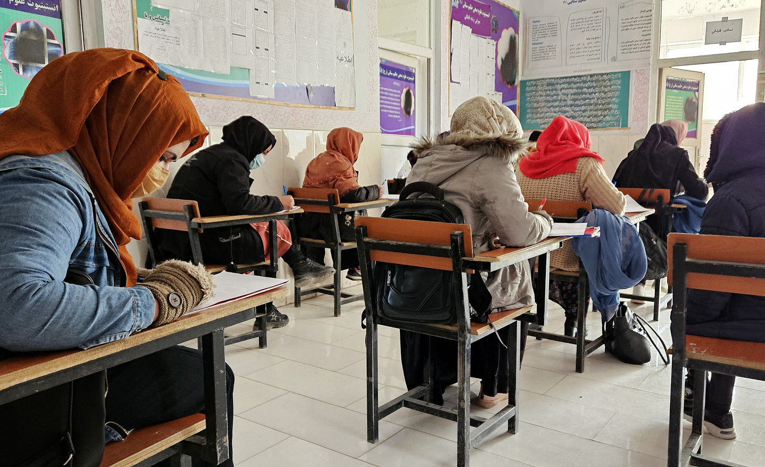 241212 afghan women medicine mb 0814 d032d3