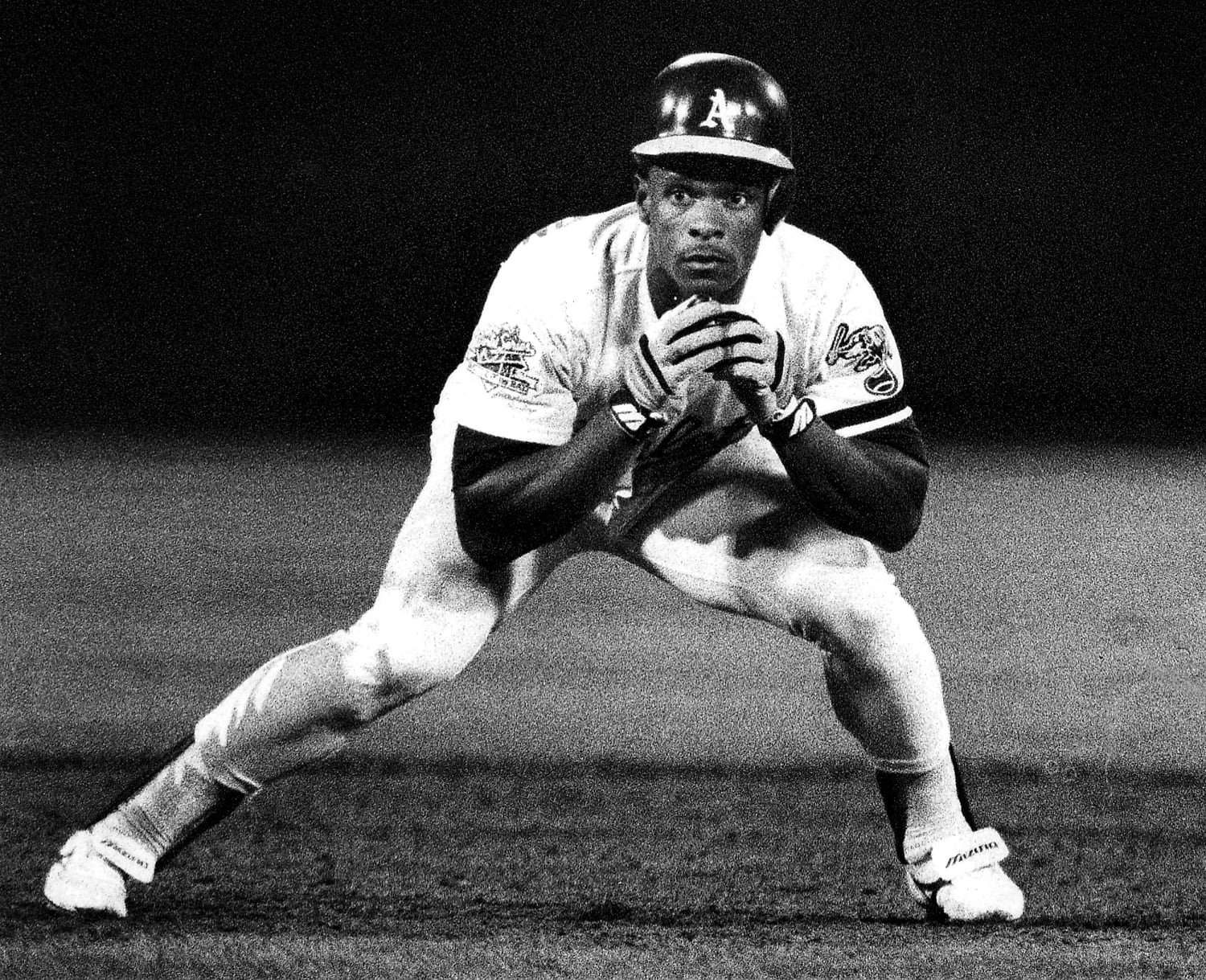 Rickey Henderson, Major League Baseball's all-time base stealer, dies at 65