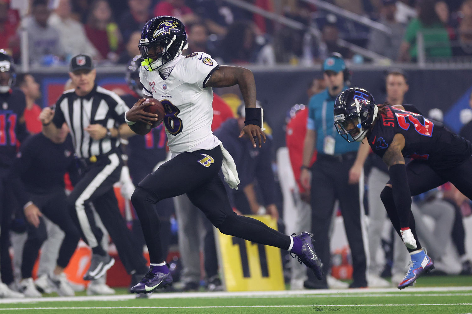 Ravens rout Texans 31-2 in big Christmas matchup