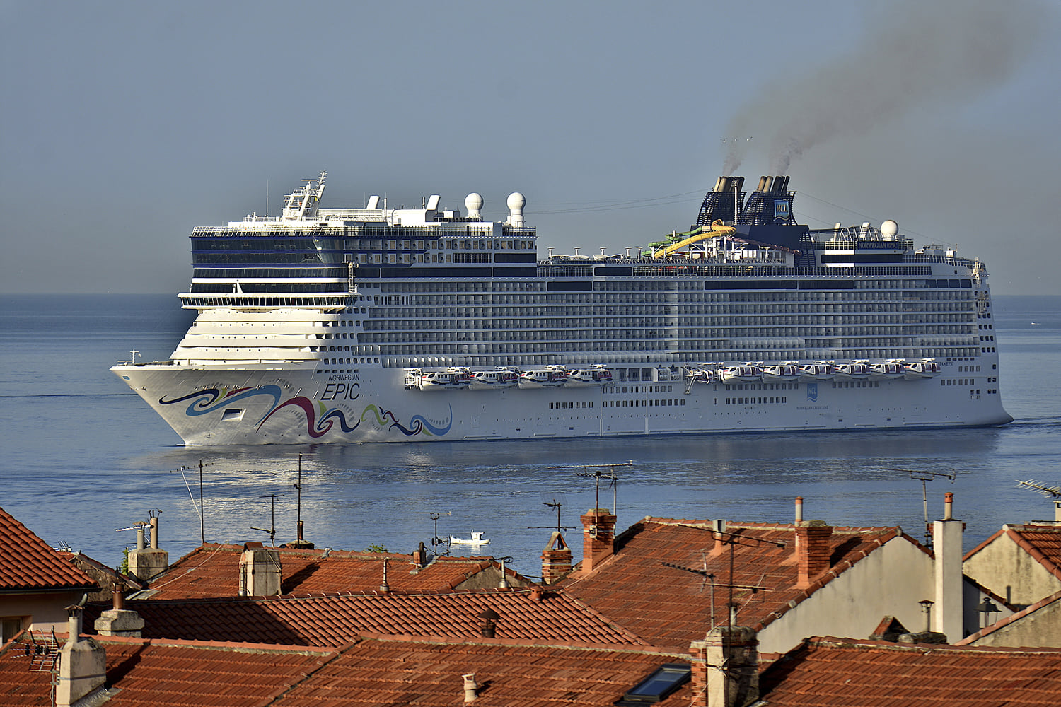 51-year-old man missing after going overboard during Caribbean cruise