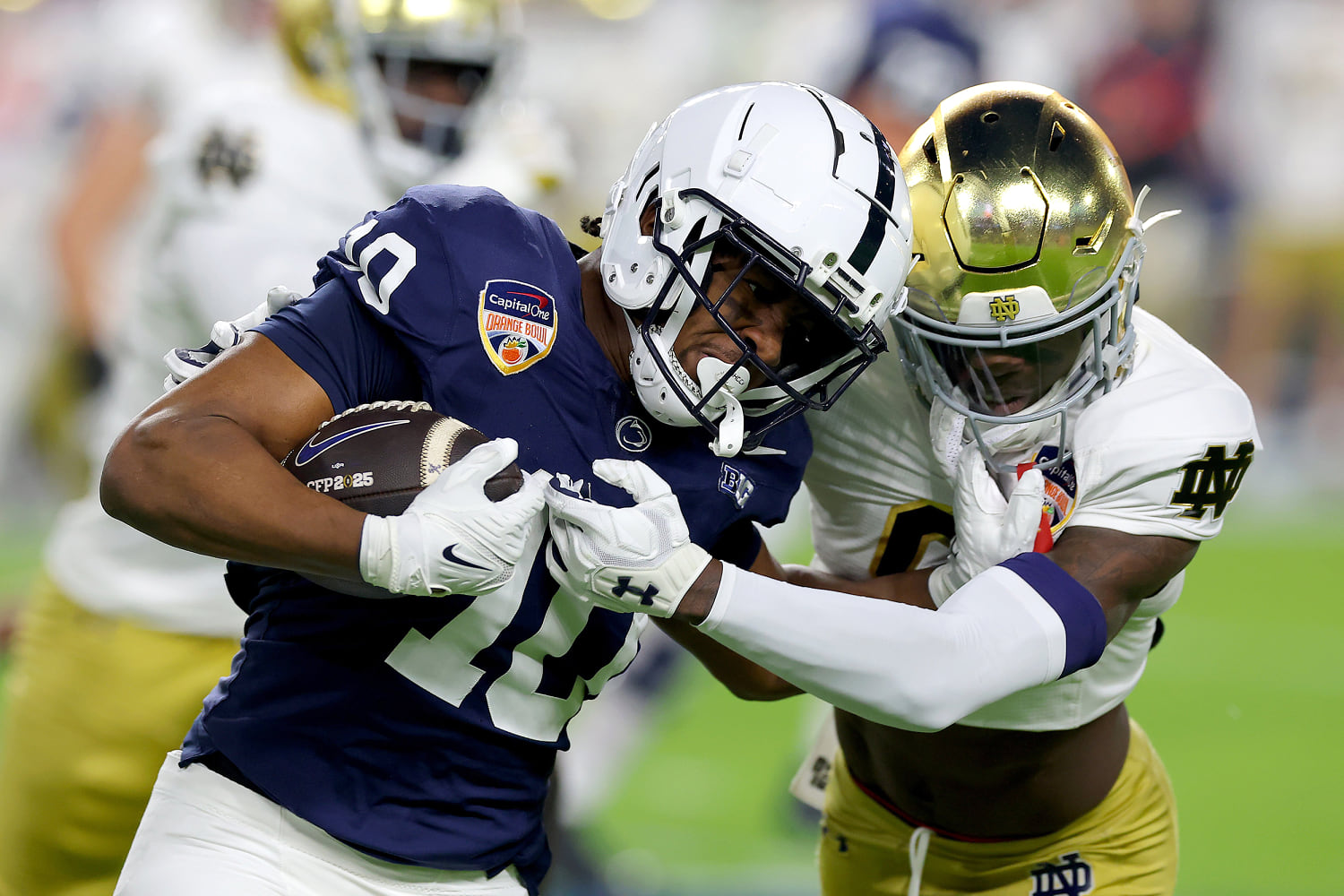 Penn State leads Notre Dame by a touchdown in the fourth quarter of college football semifinals