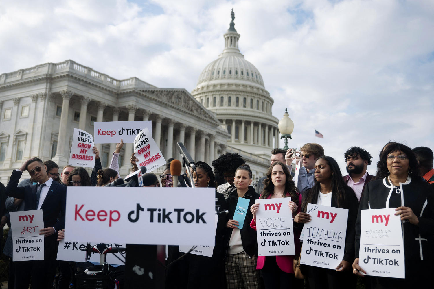 Supreme Court considers whether to allow TikTok ban to take effect