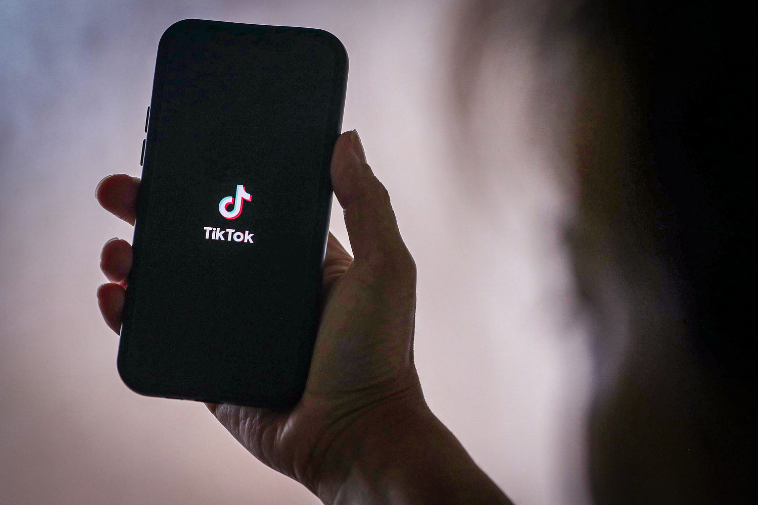 TikTok considering total shutdown in U.S. Sunday if ban moves forward