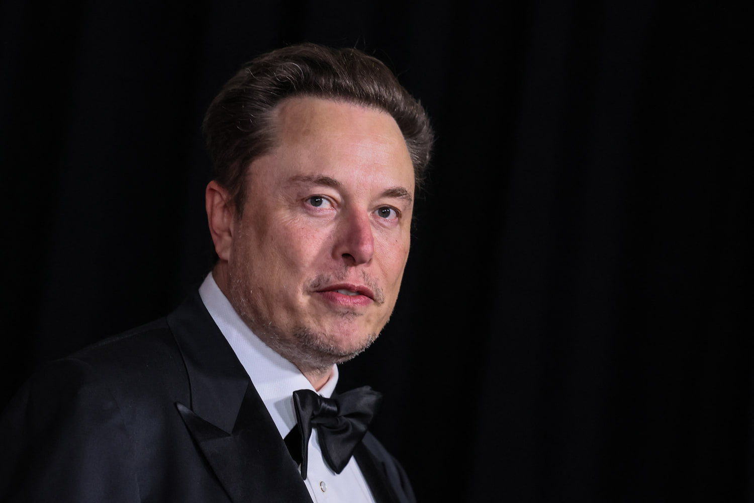 Elon Musk riles up a new corner of the internet: Gamers