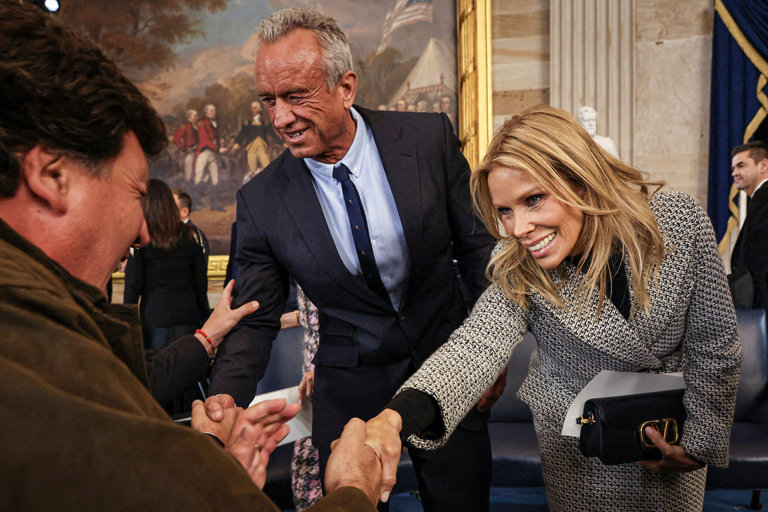 Cheryl Hines to stop sales of her cosmetics line if RFK Jr. is confirmed