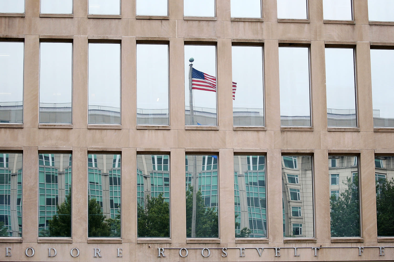 'Fear' and 'chaos' grip federal workers as Trump rapidly remakes the government