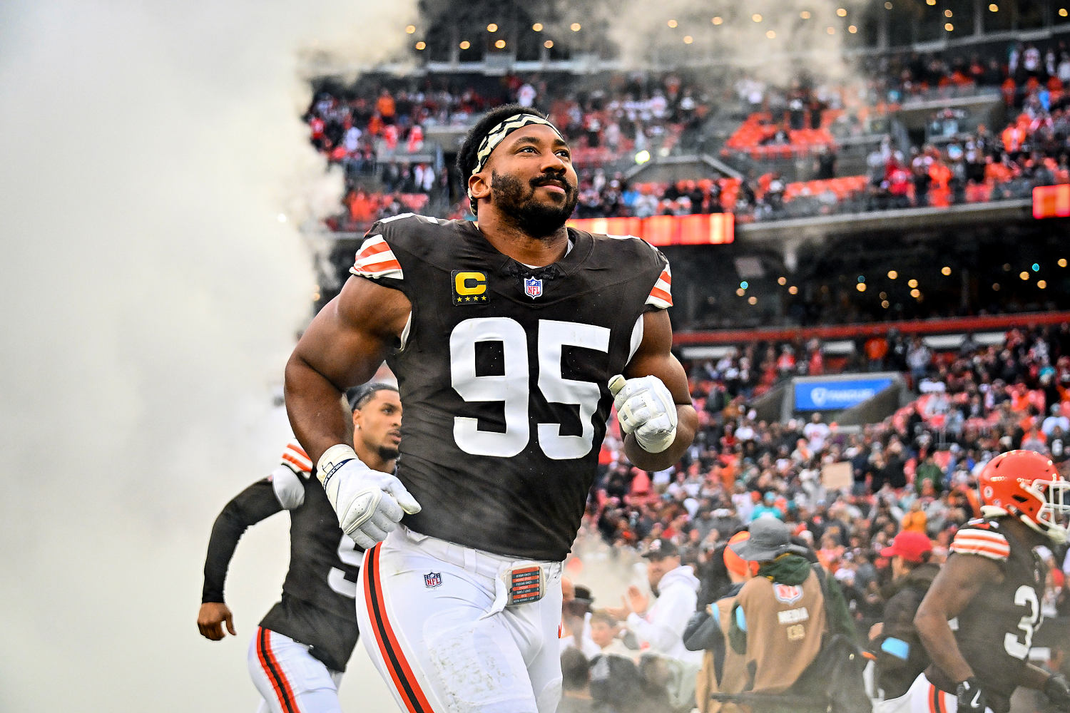 Browns star defensive end Myles Garrett requests trade