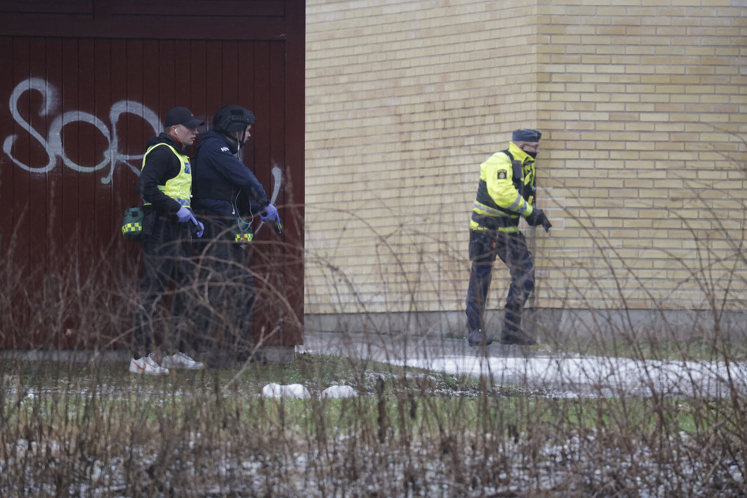 Five people shot at a school in the Swedish city of Örebro