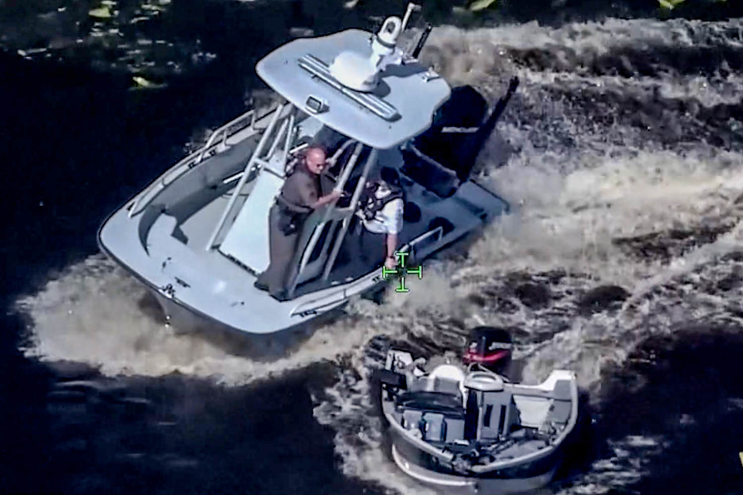 Video shows Florida deputies rescue unresponsive man from out-of-control boat