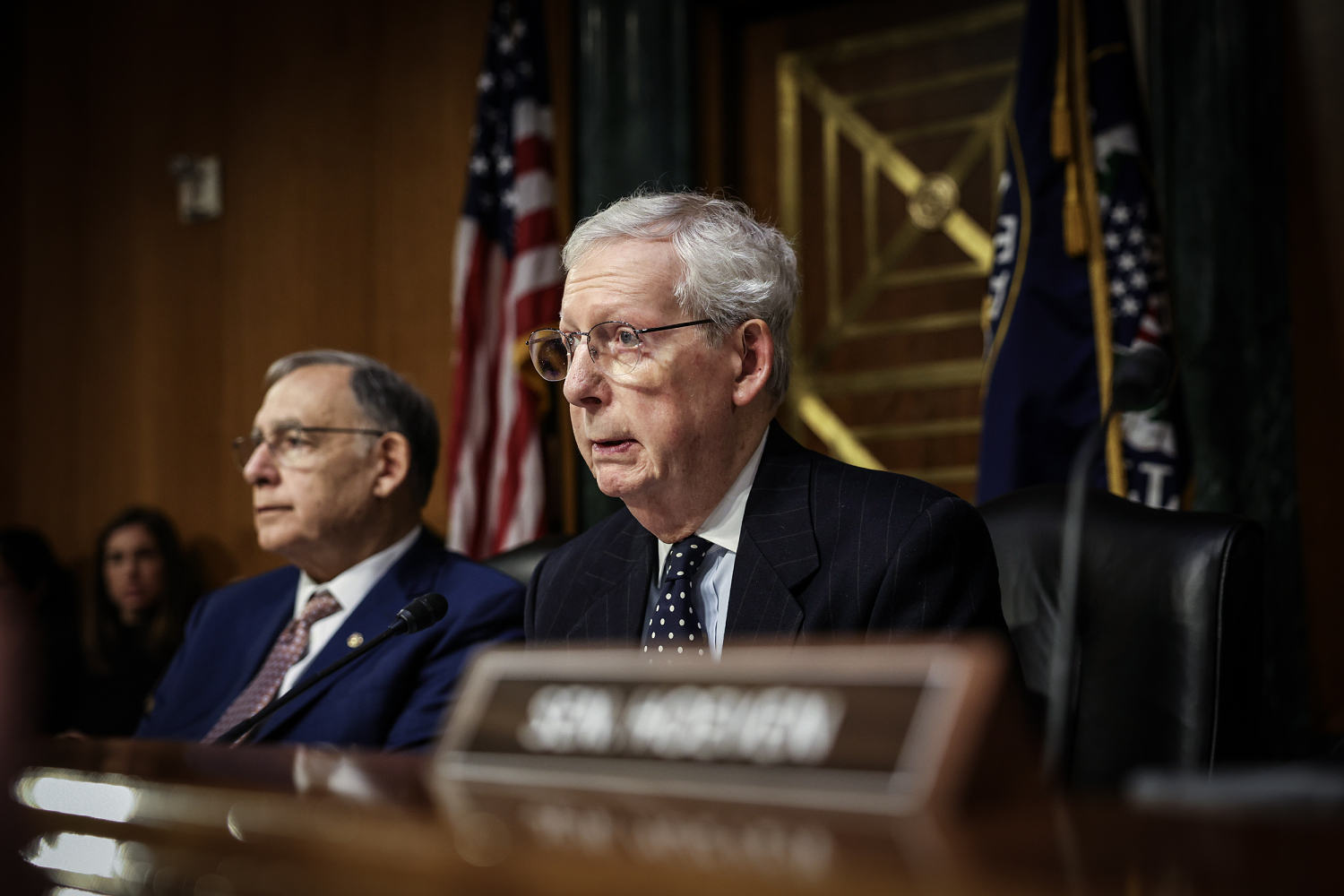 Mitch McConnell using a wheelchair after falling down stairs at the Capitol