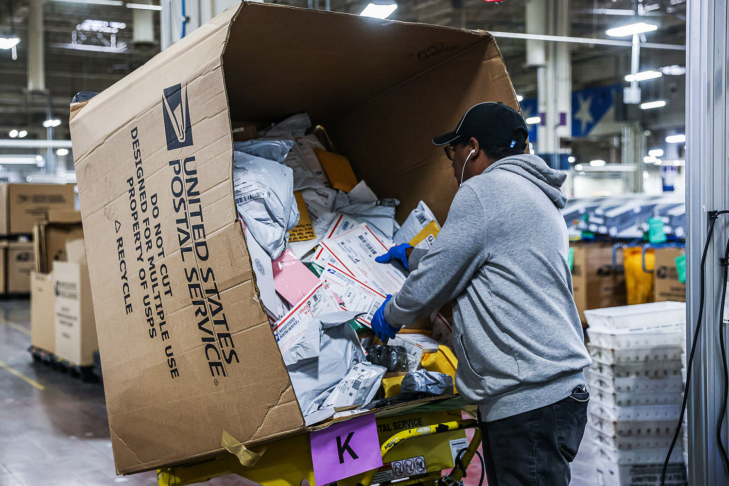 USPS suspends inbound packages from China and Hong Kong