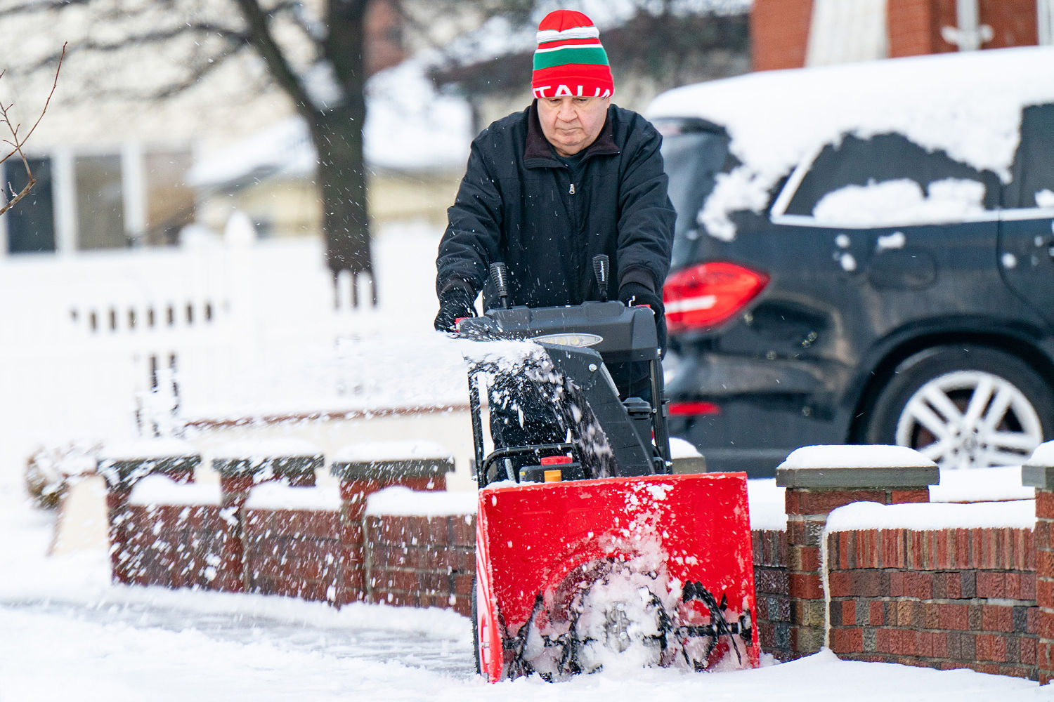 Winter storms to dump snow, extreme cold and travel warnings across the U.S.