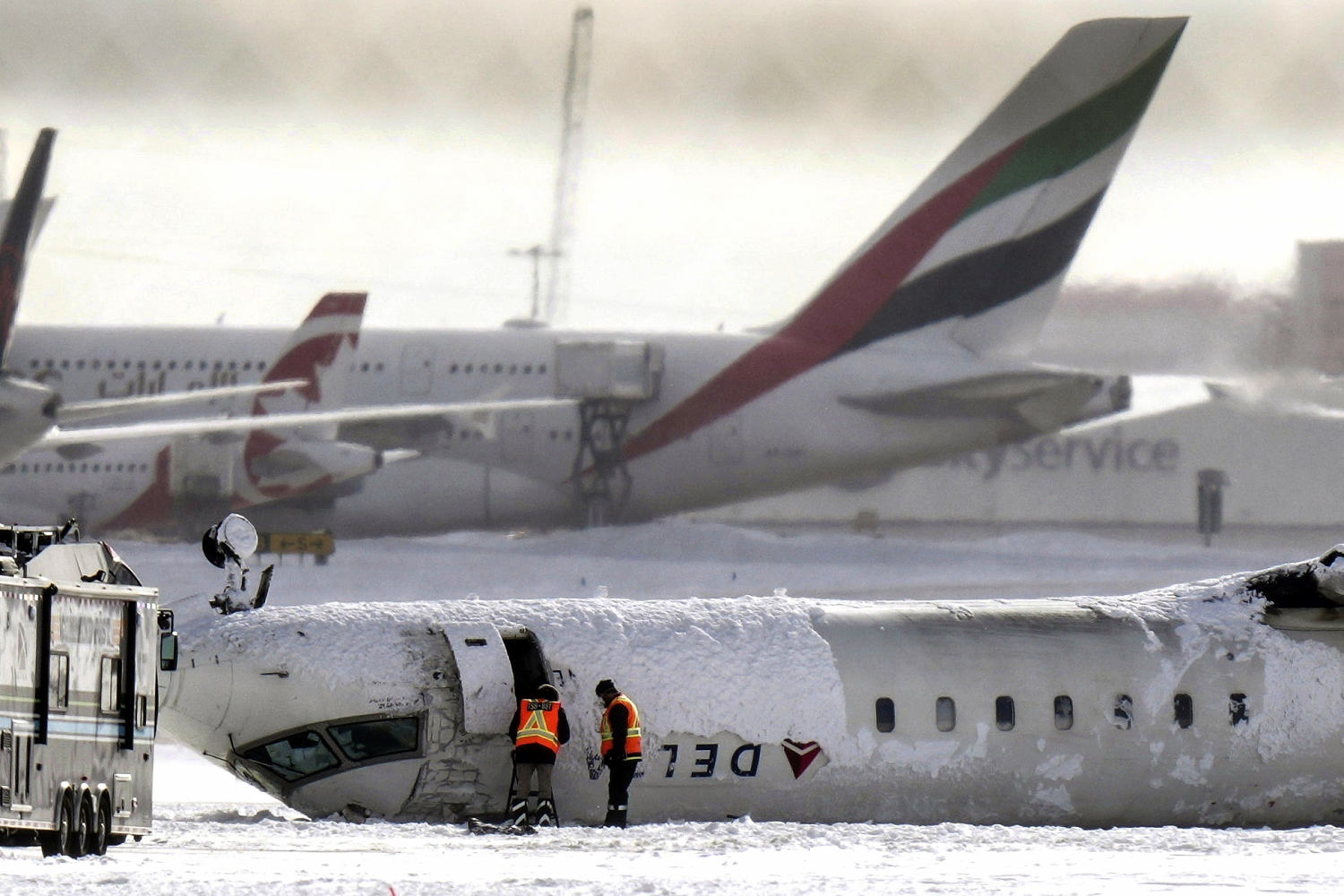 Delta offering $30,000 to passengers who were on plane that crash-landed in Toronto