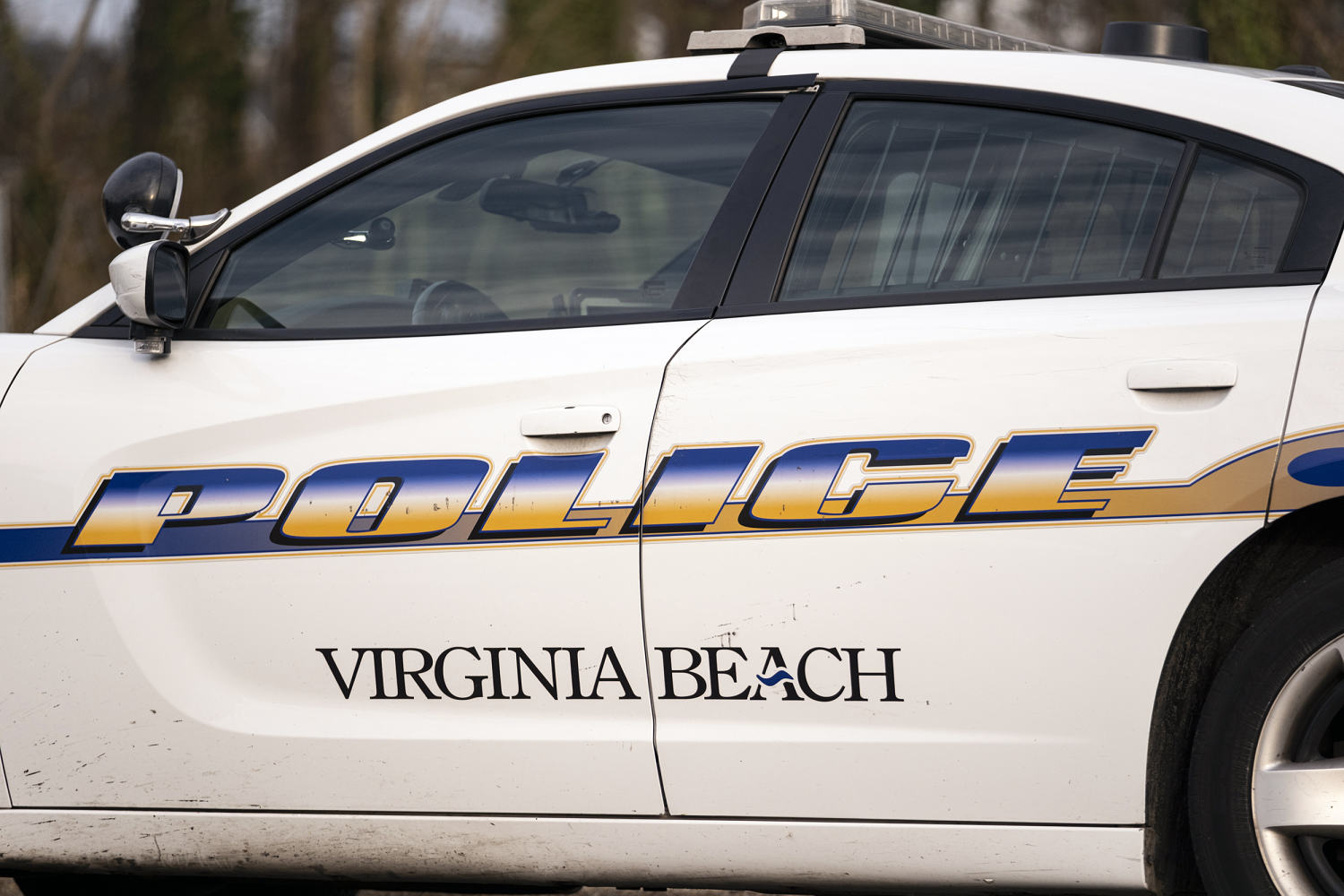 Two Virginia Beach officers killed in shooting during traffic stop