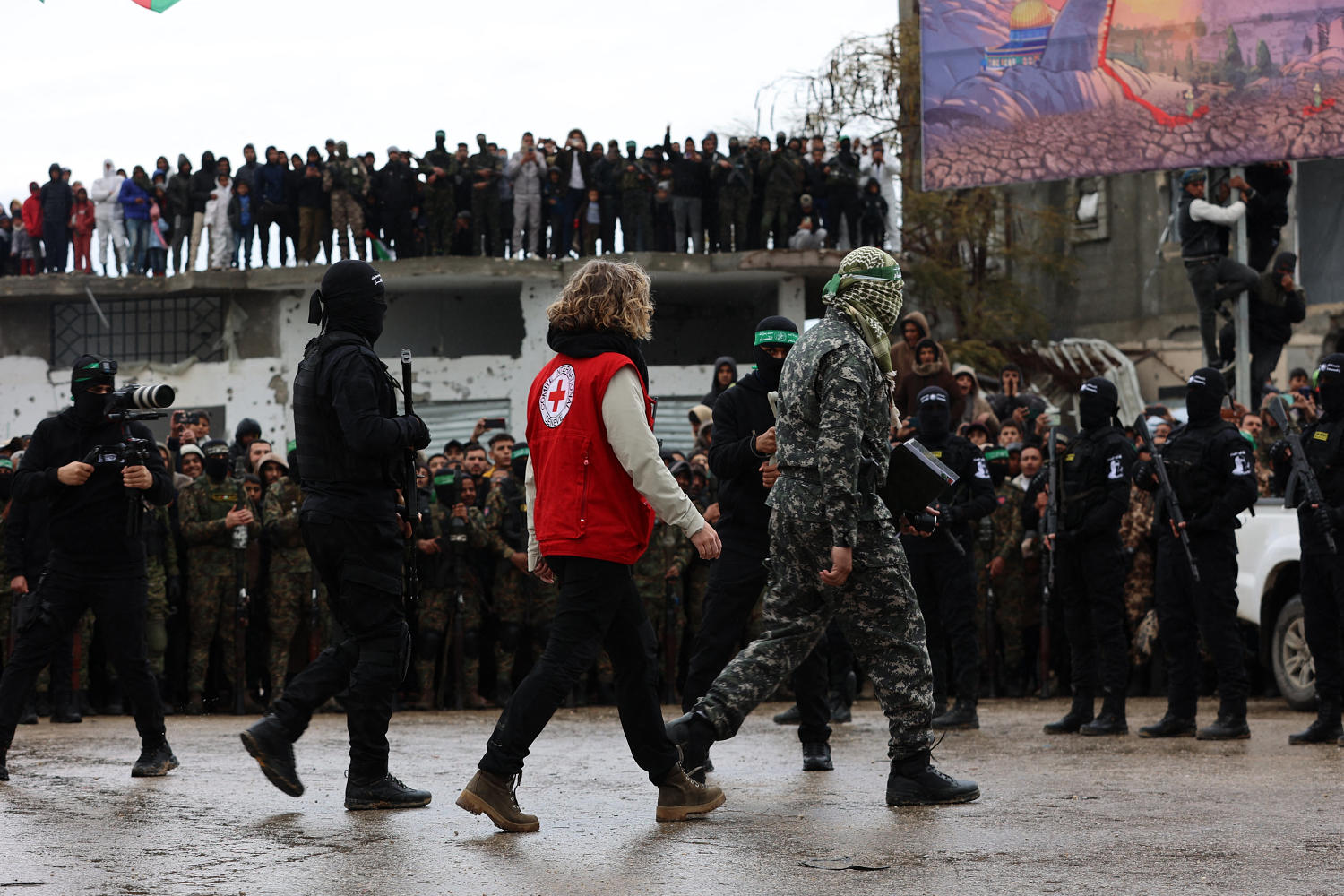 Hamas says Israel evading ceasefire obligations as Netanyahu delays release of 600 Palestinians