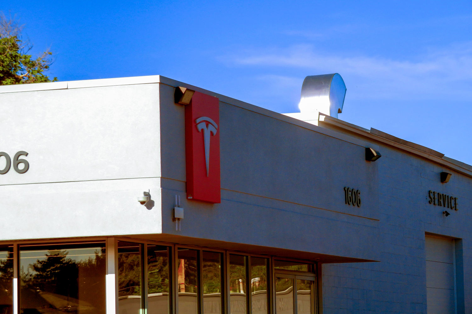 Woman arrested following fourth vandalism incident at Colorado Tesla dealership