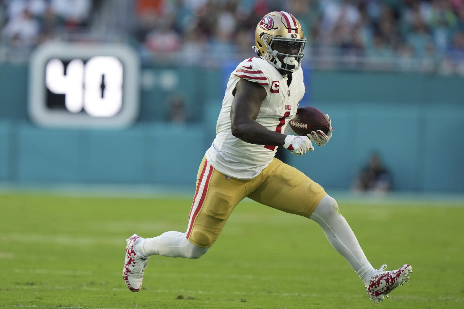 Commanders acquire wide receiver Deebo Samuel in trade with 49ers, AP source says