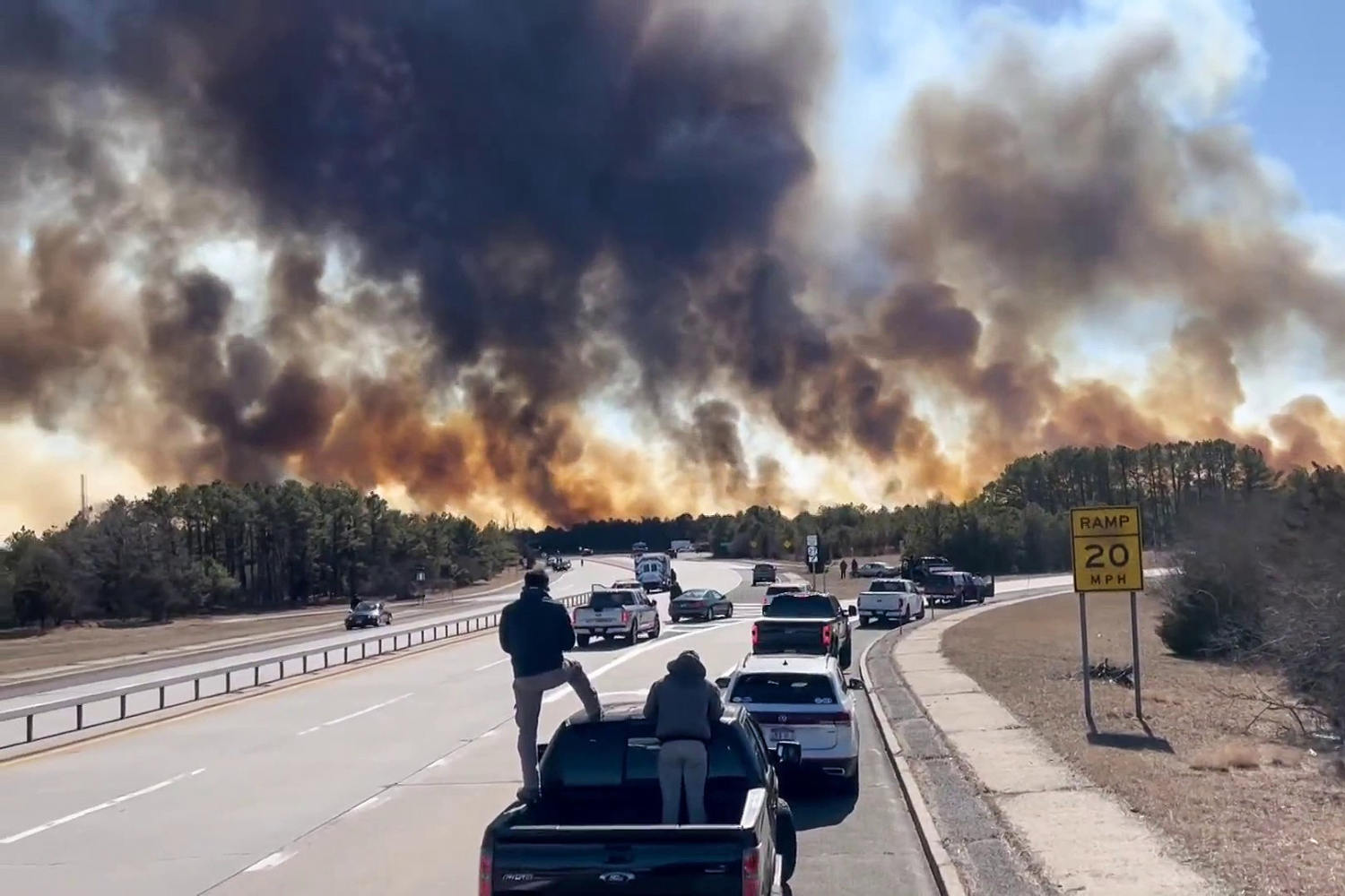 Brush fire on Long Island that's scorched 400 acres is 22% contained