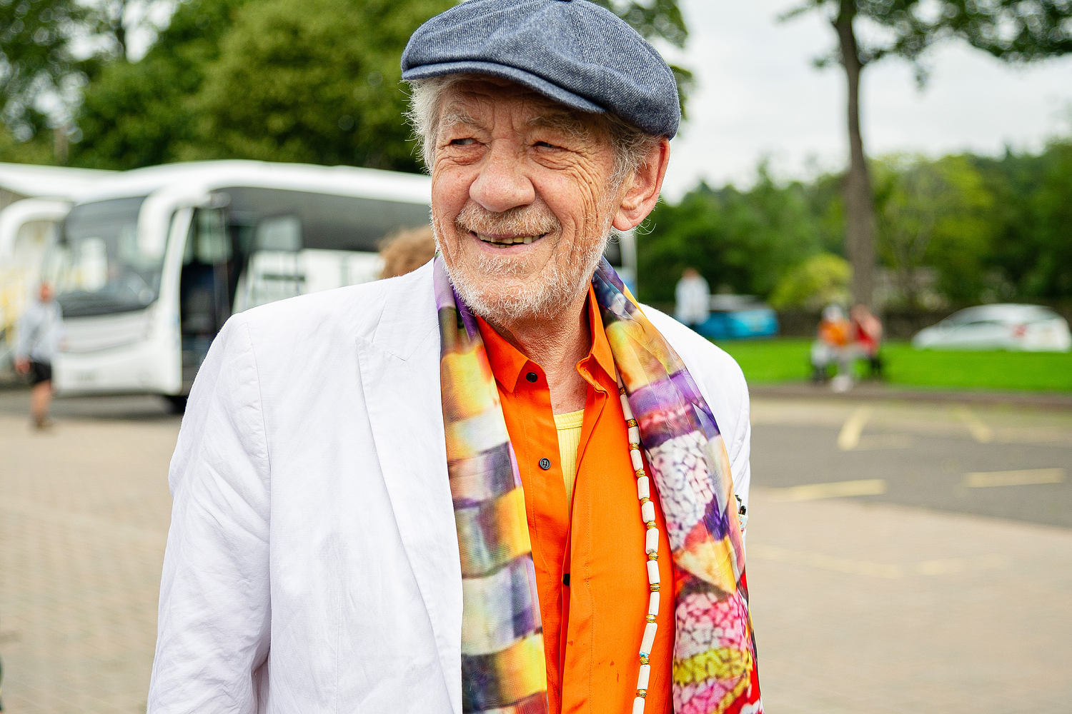 Ian McKellen encourages fellow actors to come out: 'Being in the closet is silly'